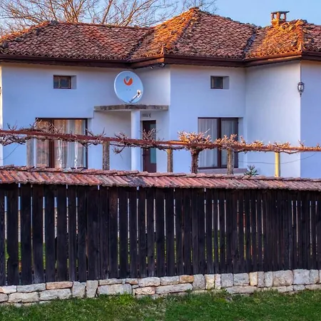 Feriehus Stoyanovata Kashta - стояновата къща *